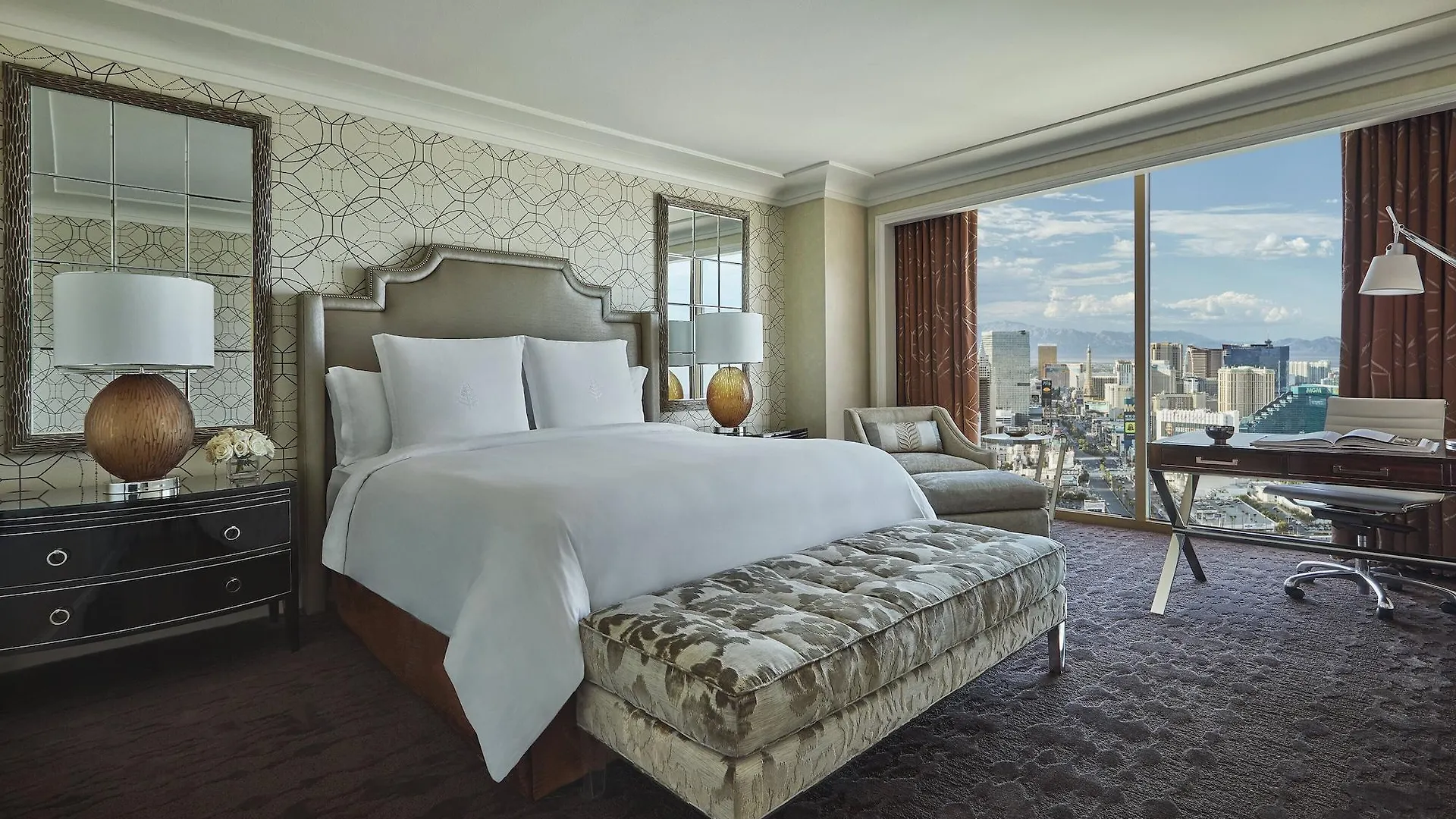 Four Seasons Hotel Las Vegas 5*,